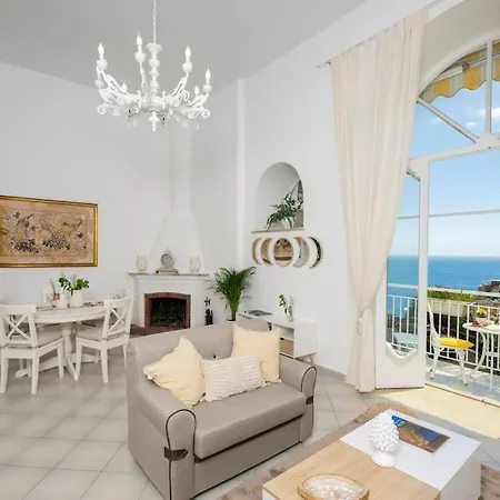 House On The Rock Apartman Positano